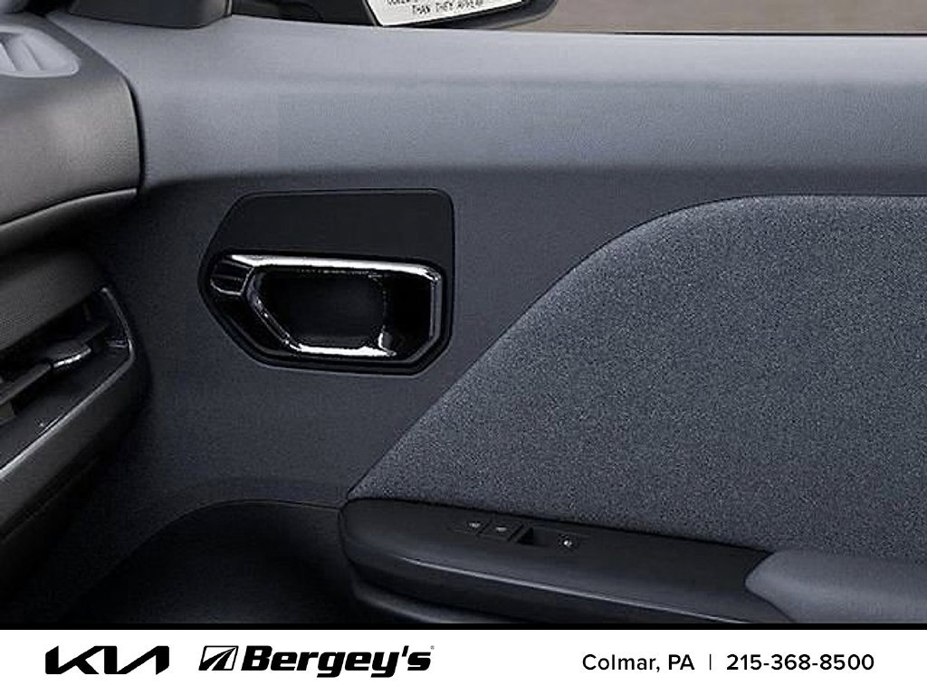Certified 2025 Kia K4 FWD image 32
