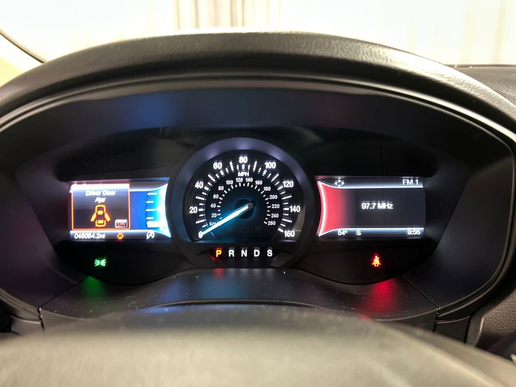 Used 2018 Ford Fusion SE w/ Fusion SE Technology Package image 15