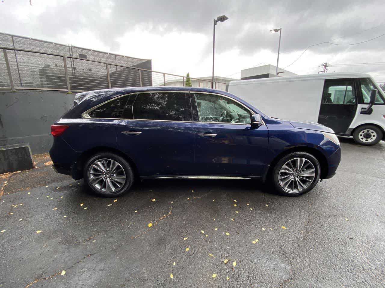 Used 2017 Acura MDX w/ Technology Package AWD/4WD image 7
