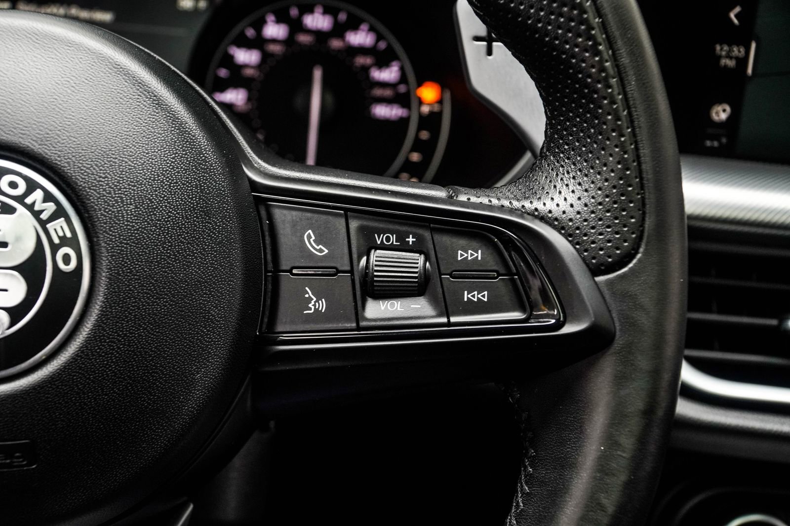 Used 2023 Alfa Romeo Stelvio Veloce image 30