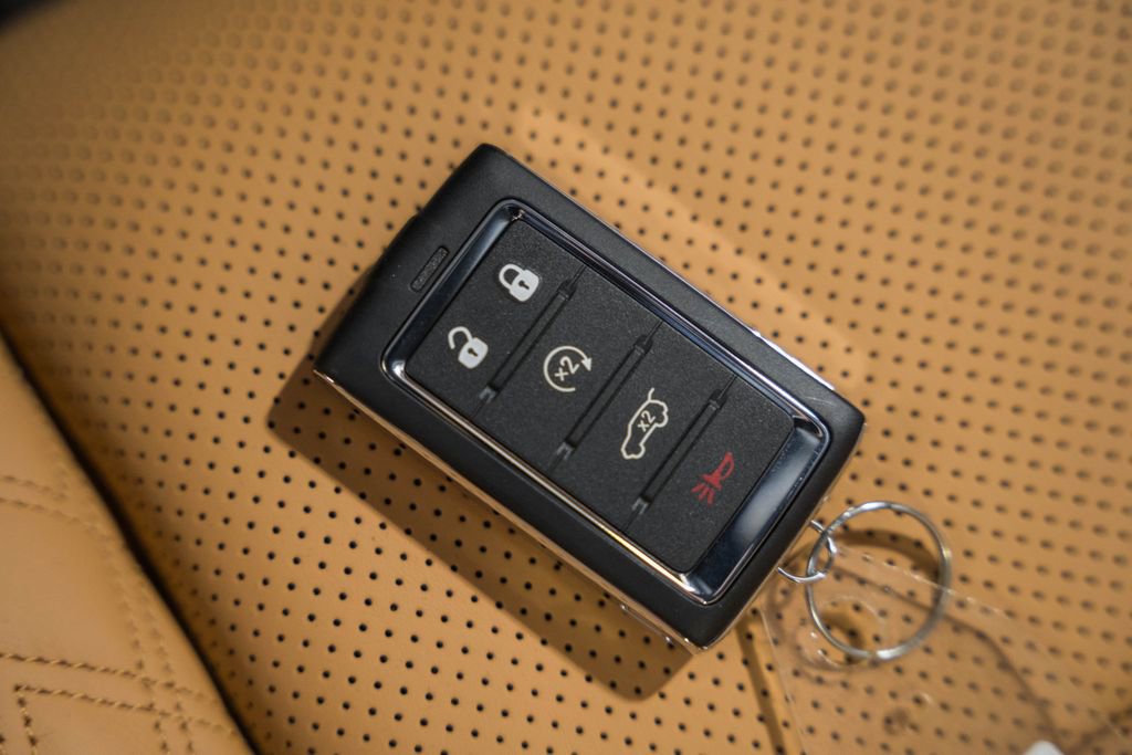 New 2025 Jeep Grand Cherokee Summit image 48