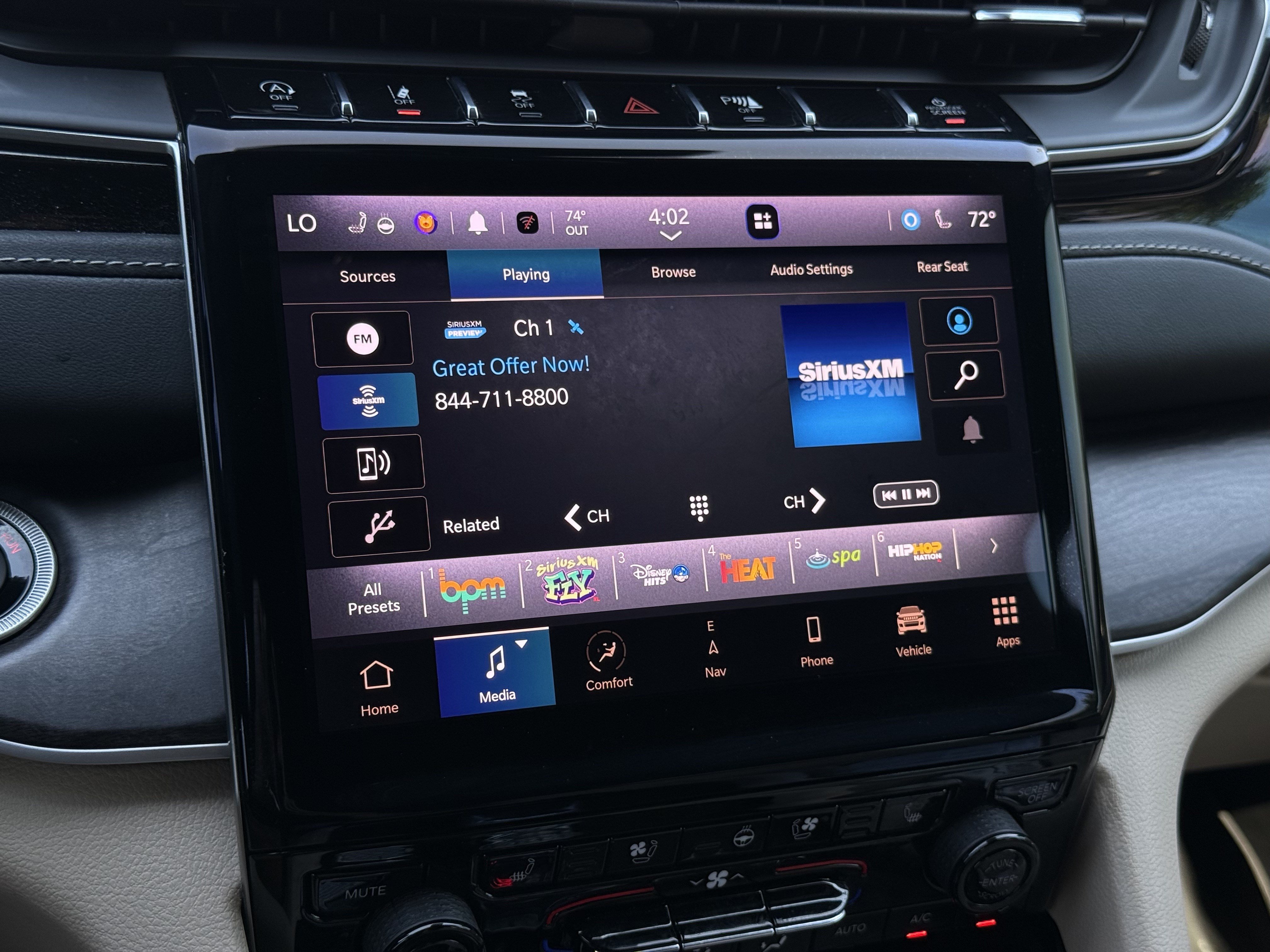 Used 2023 Jeep Grand Cherokee L Limited w/ Luxury Tech Group II AWD/4WD image 26
