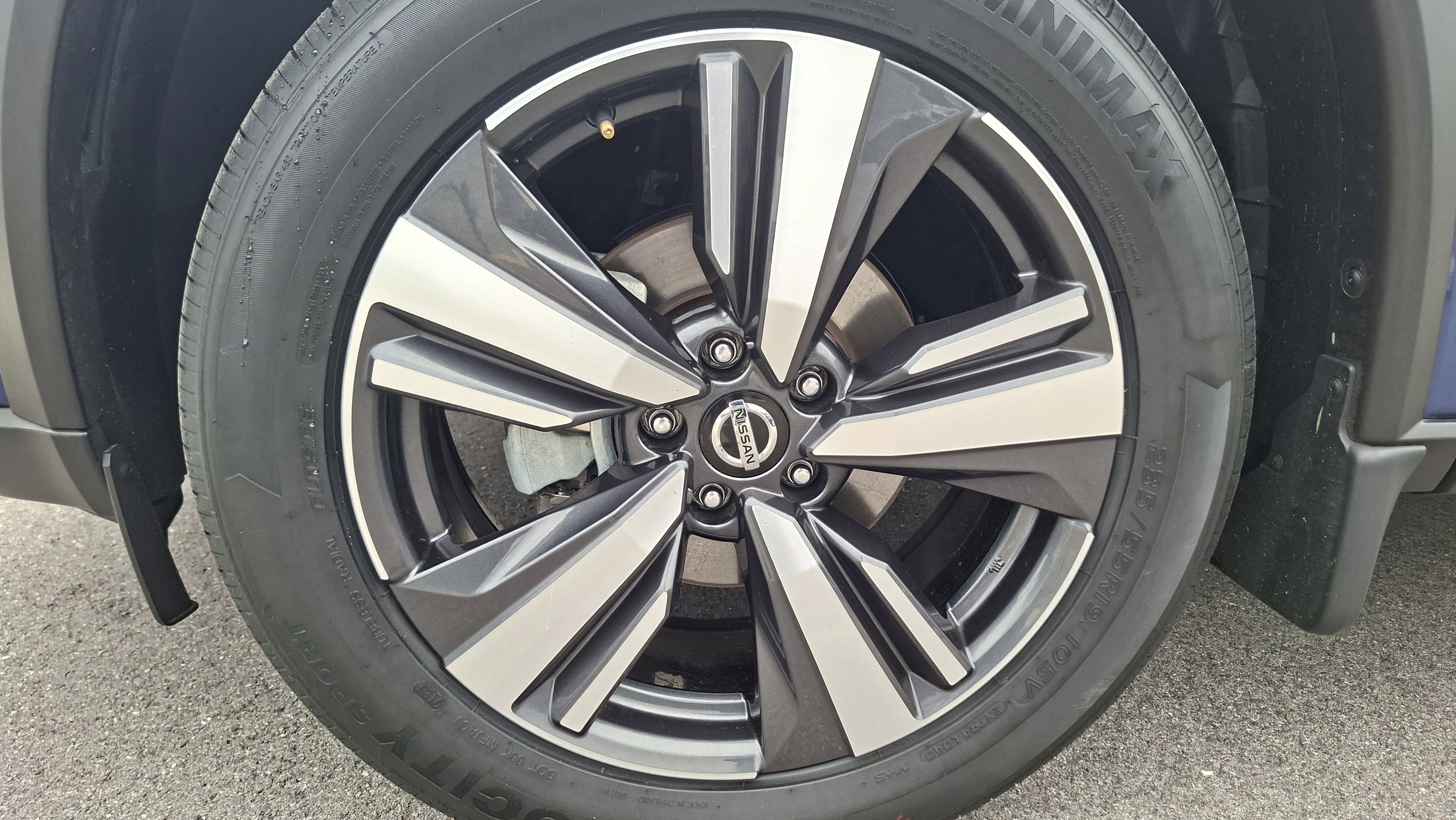 Used 2021 Nissan Rogue Platinum image 25