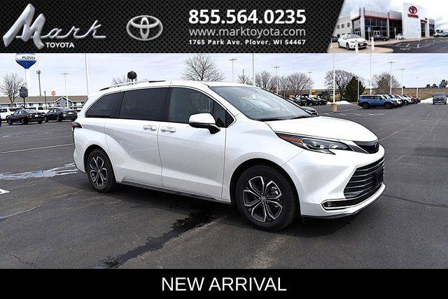 Certified 2026 Toyota Sienna Platinum image 1