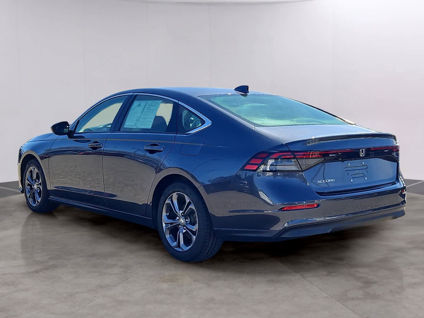 Certified 2023 Honda Accord EX image 6