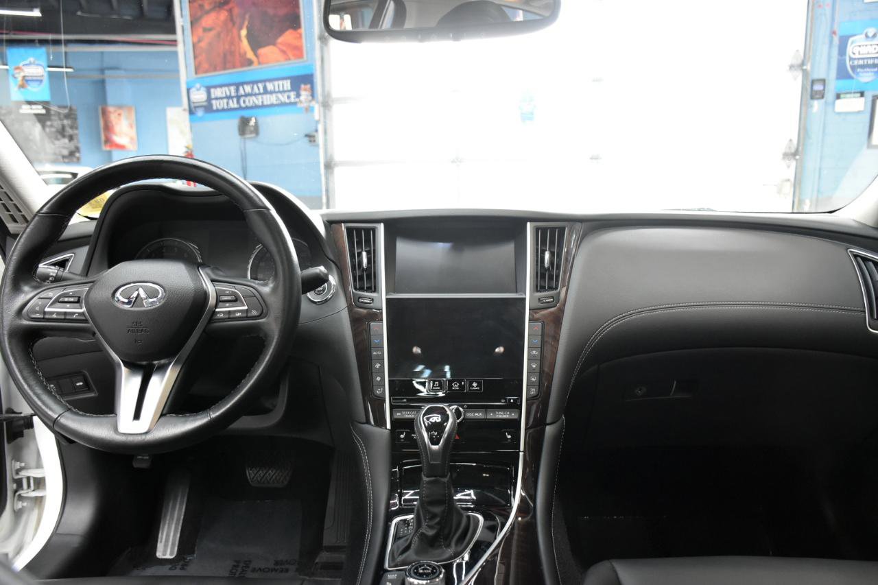Used 2019 INFINITI Q50 Luxe w/ Essential Package (3.0T Luxe) AWD/4WD image 40