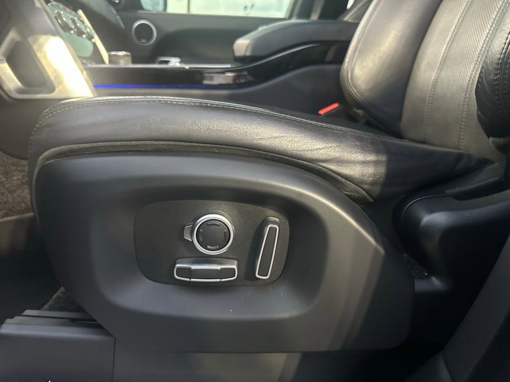 Used 2017 Land Rover Range Rover Long Wheelbase Supercharged image 29