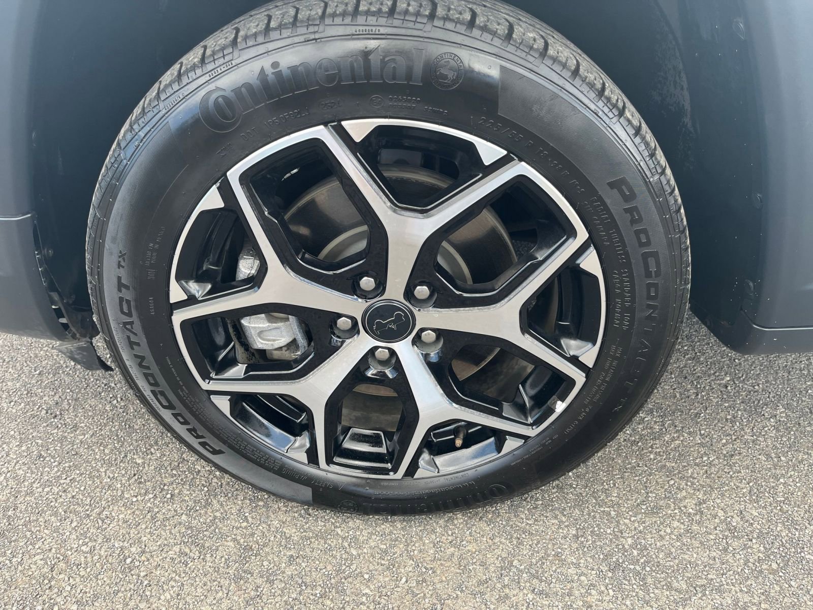 Used 2025 Jeep Compass Limited image 31