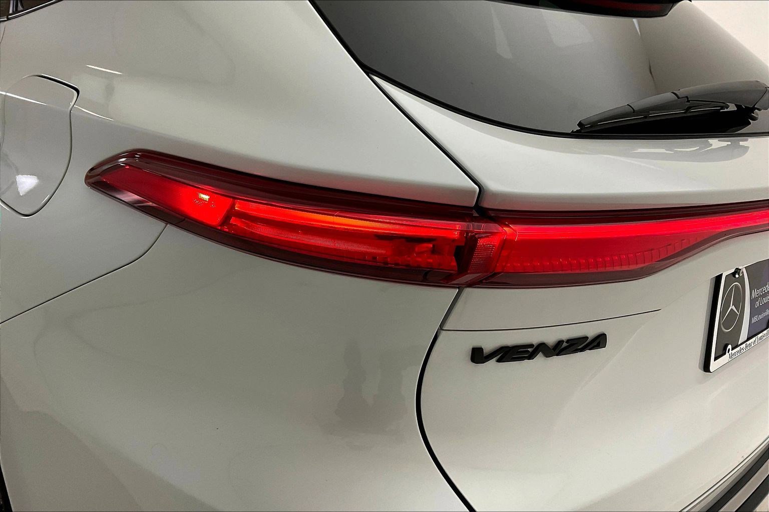 Used 2023 Toyota Venza Nightshade AWD/4WD image 22
