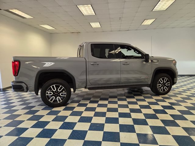 Used 2024 GMC Sierra 1500 AT4 w/ Technology Package AWD/4WD image 9