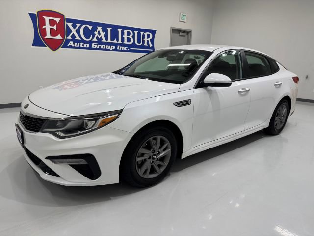 Used 2020 Kia Optima LX image 3