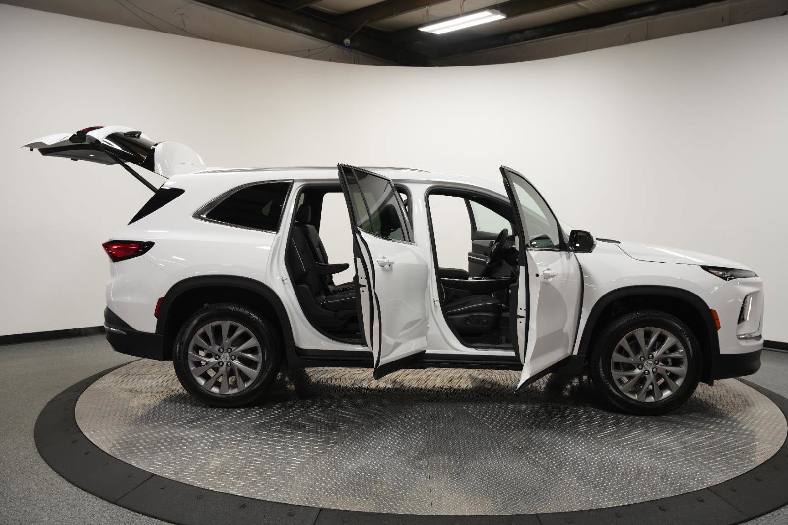 New 2026 Buick Enclave Preferred w/ Power Package image 10