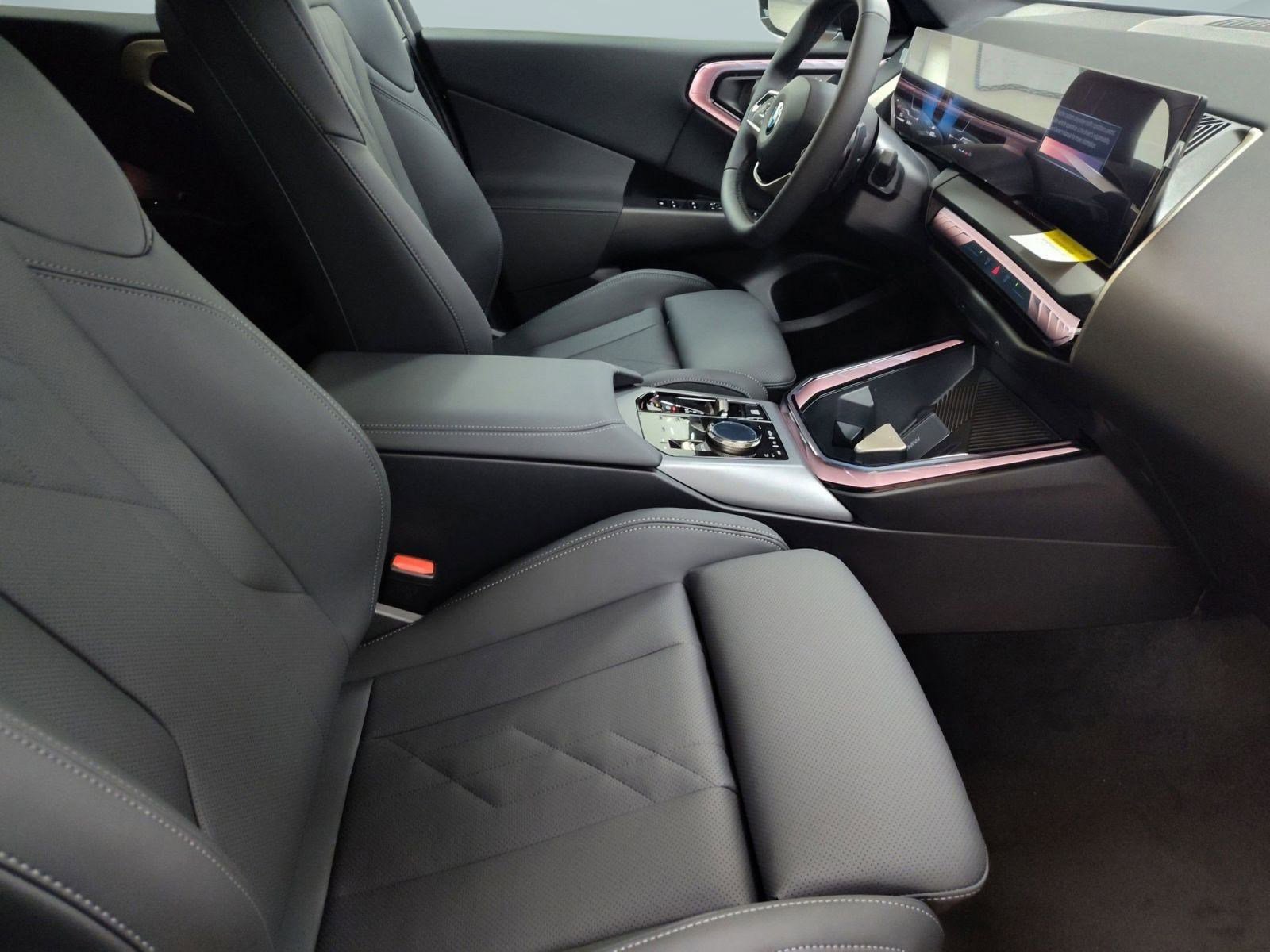 Used 2025 BMW X3 xDrive30i w/ Convenience Package image 23