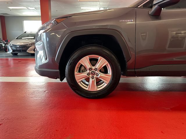 Certified 2021 Toyota RAV4 LE AWD/4WD image 27