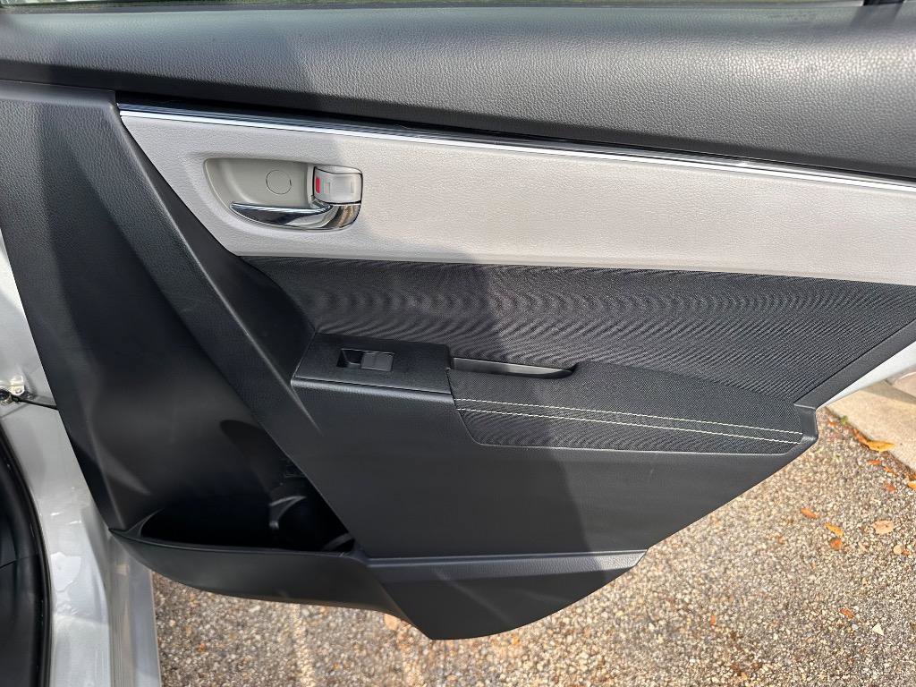 Used 2019 Toyota Corolla LE FWD image 20