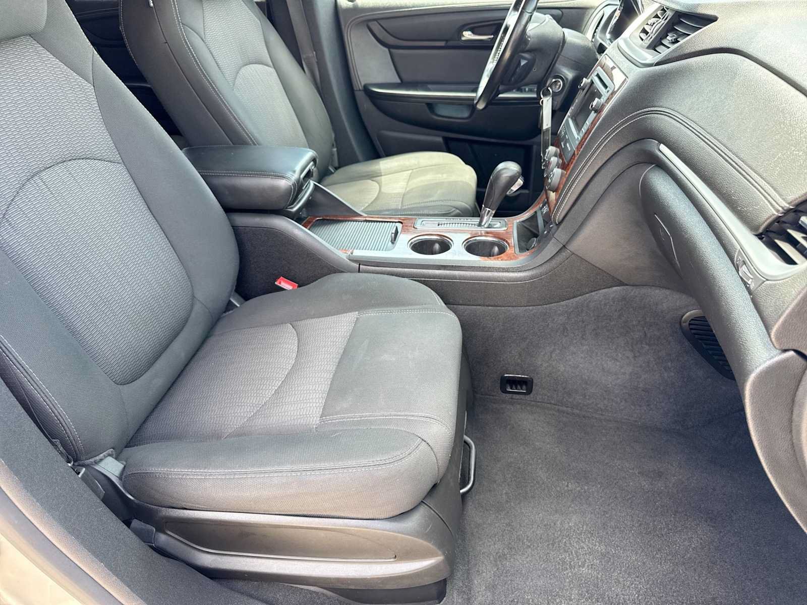 Used 2014 Chevrolet Traverse LT w/ All-Star Edition FWD image 21