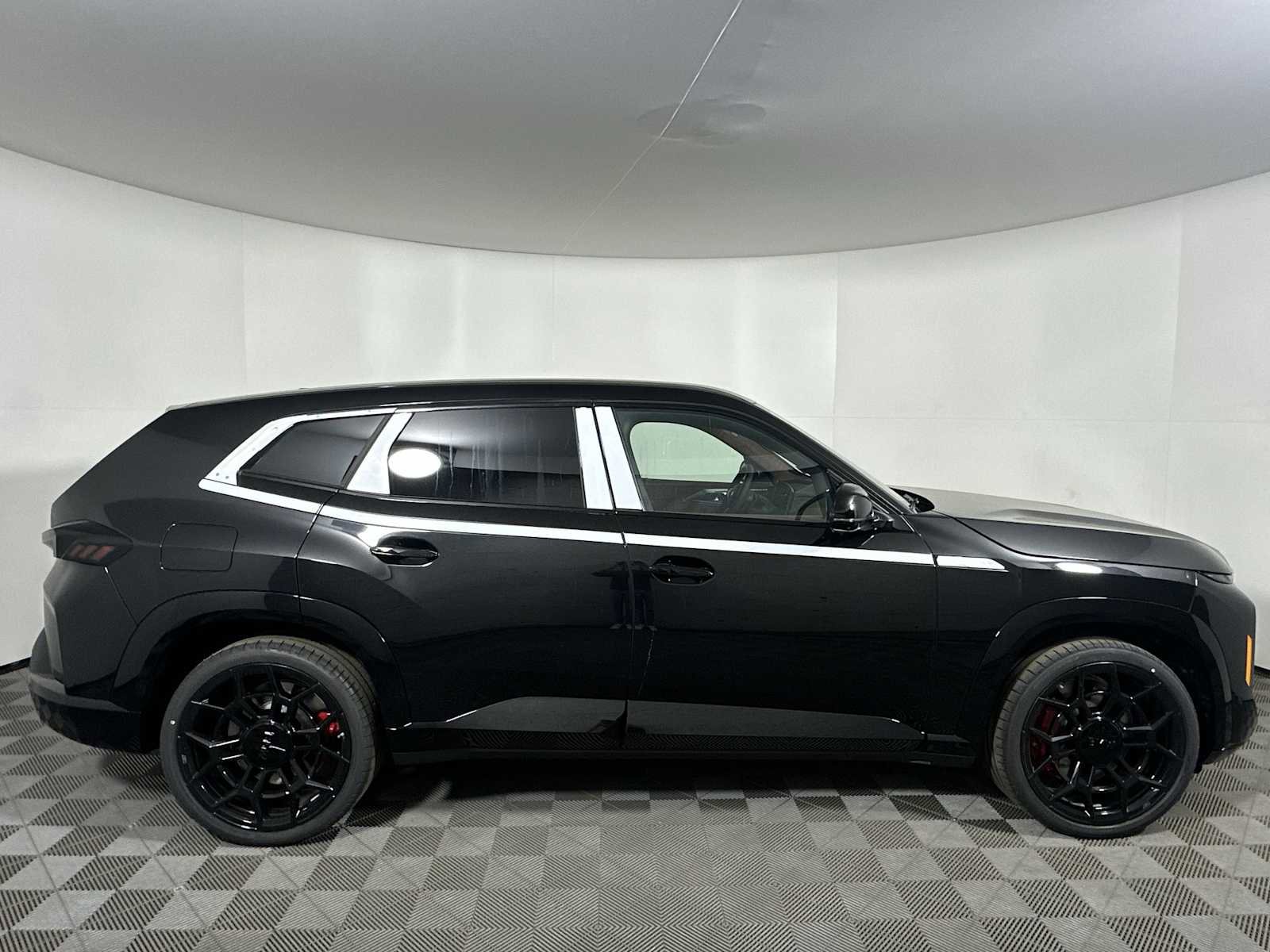 New 2026 BMW XM Label Red image 8