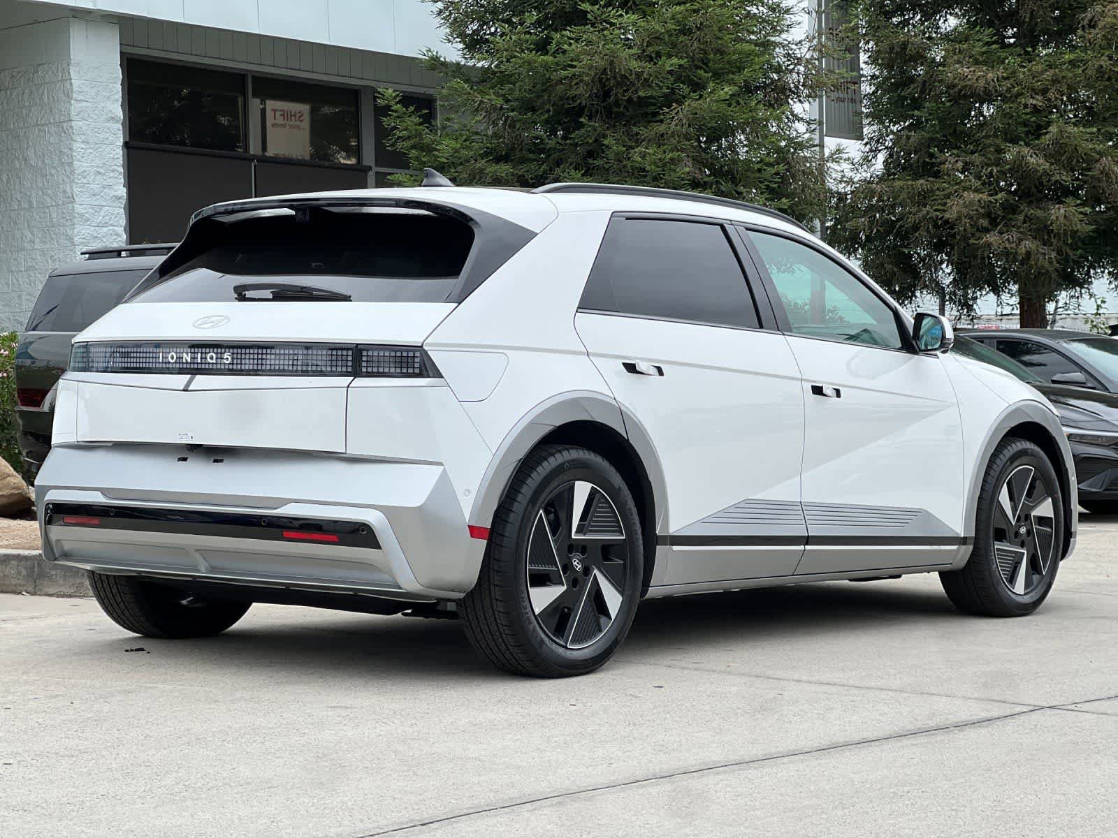 New 2026 Hyundai Ioniq 5 Limited RWD image 2