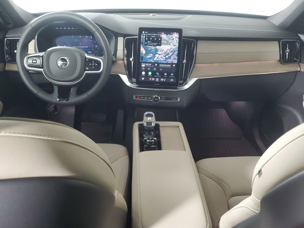 Certified 2026 Volvo XC90 B6 Plus w/ Protection Package Premier image 18