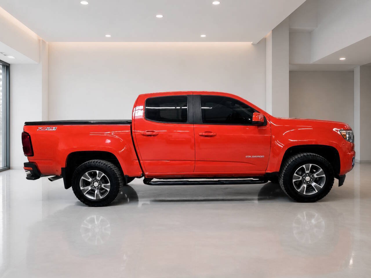 Used 2019 Chevrolet Colorado Z71 AWD/4WD image 6