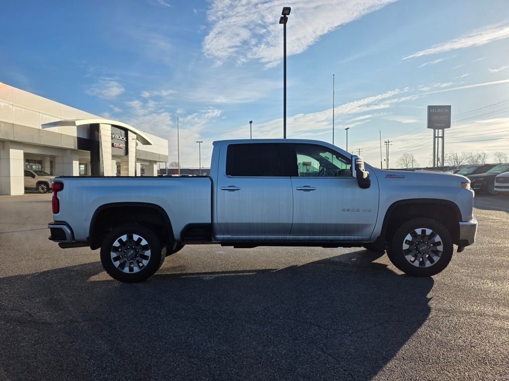 Used 2022 Chevrolet Silverado 2500 LTZ w/ Z71 Off-Road Package image 8