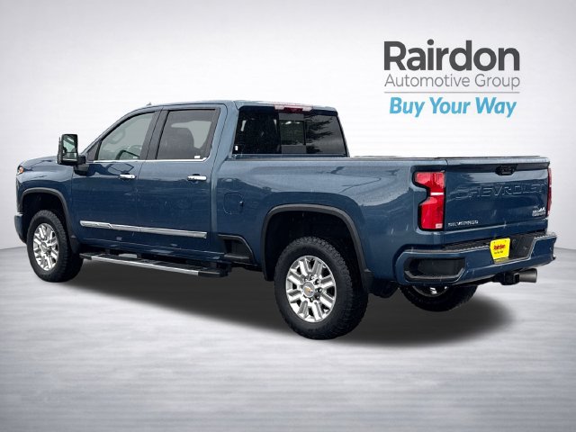 Used 2024 Chevrolet Silverado 3500 High Country w/ High Country Premium Package AWD/4WD image 5