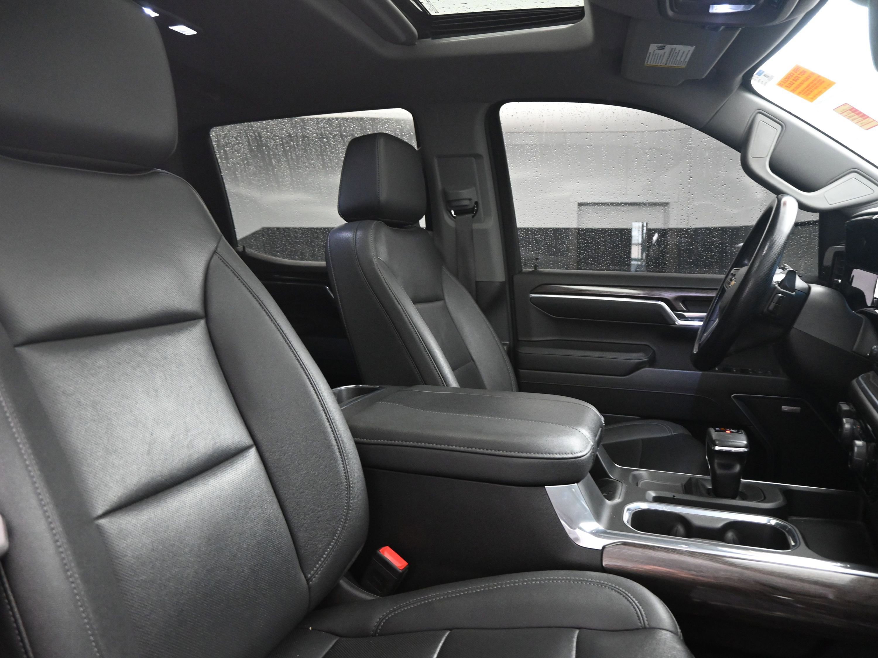 Used 2023 Chevrolet Silverado 1500 LTZ w/ LTZ Premium Package image 22