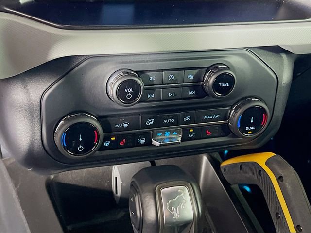 Used 2022 Ford Bronco Badlands image 16