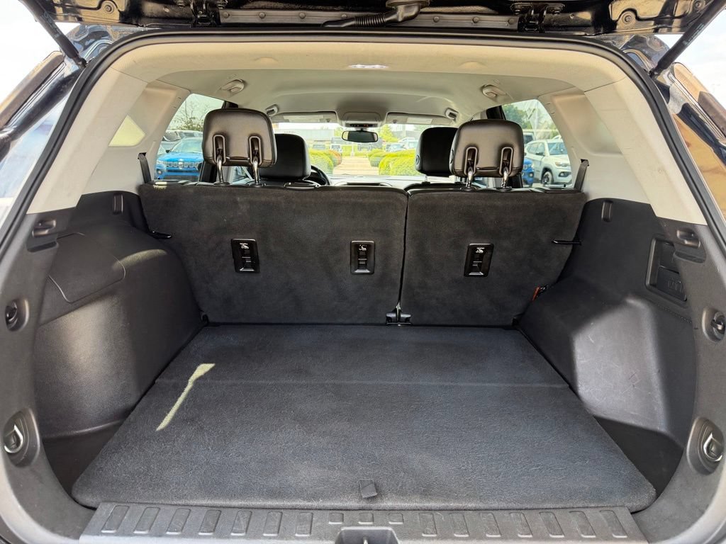 Used 2019 GMC Terrain SLT FWD image 30