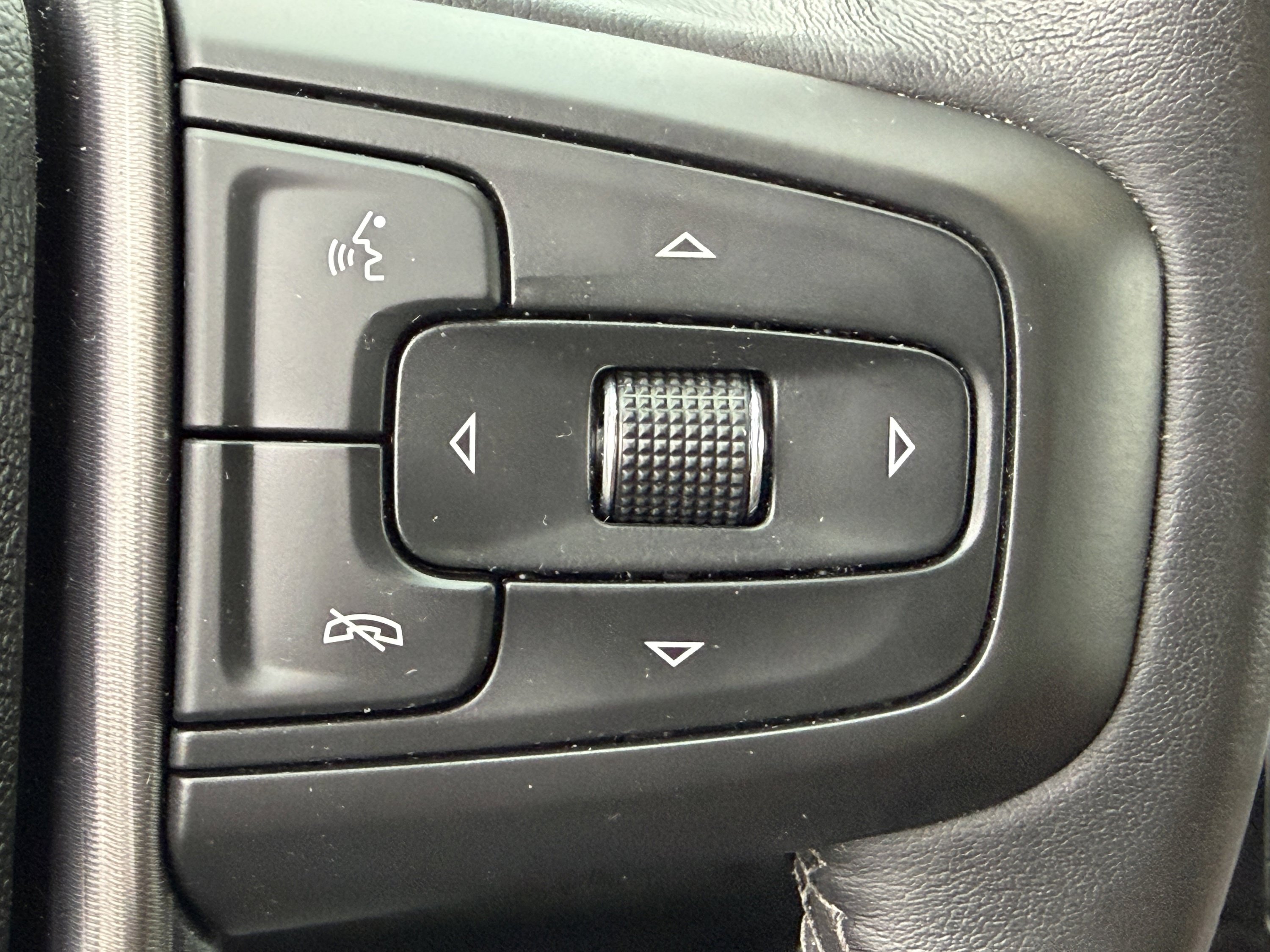 Used 2025 GMC Sierra 2500 Denali Ultimate AWD/4WD image 37