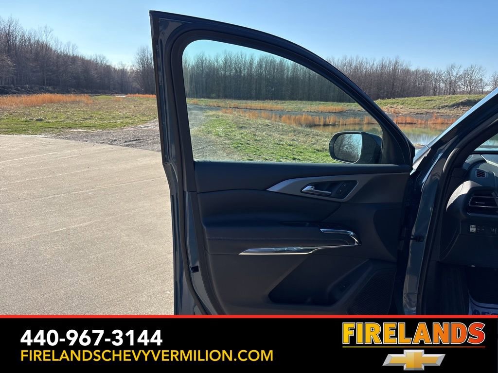 New 2026 Chevrolet Traverse LT w/ Driver Confidence Package image 13