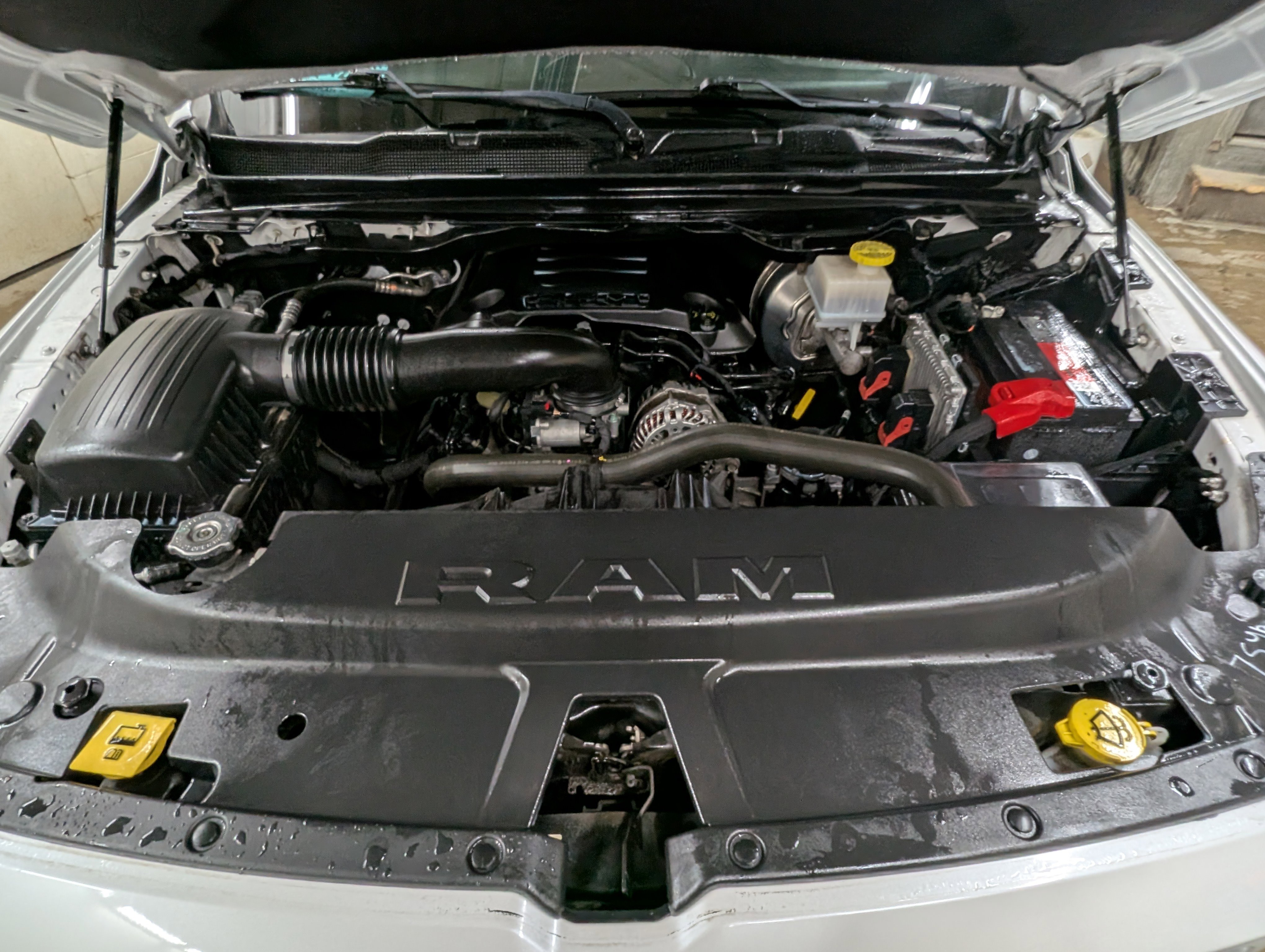 Used 2020 RAM 1500 Sport w/ Leather & Sound Group image 5