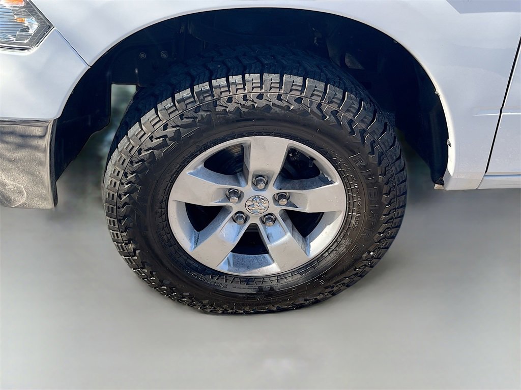 Used 2021 RAM 1500 Tradesman w/ Chrome Appearance Group image 28