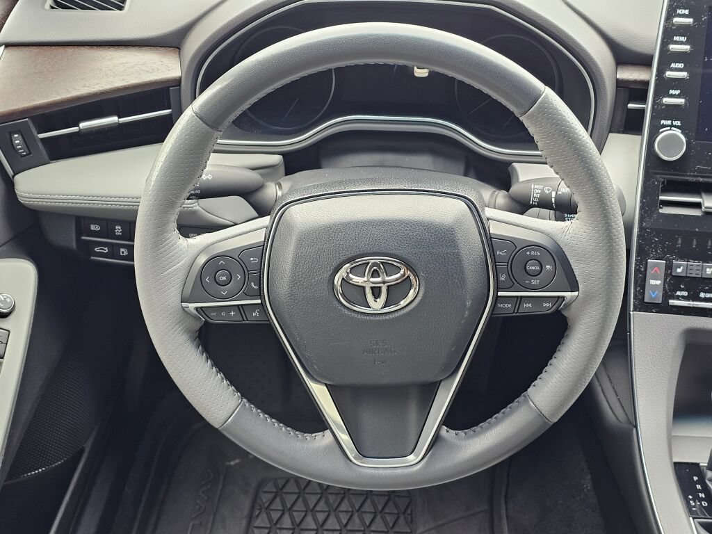 Used 2020 Toyota Avalon Limited w/ Advanced Safety Package FWD image 19