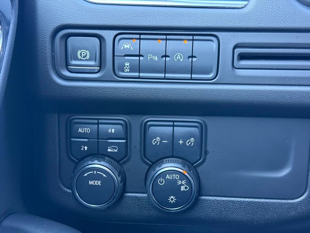 Used 2024 Chevrolet Tahoe LT image 10