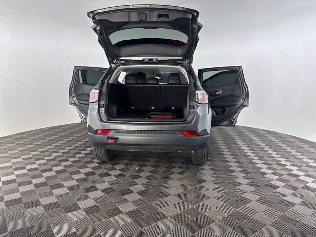 Used 2019 Jeep Compass Trailhawk AWD/4WD image 18
