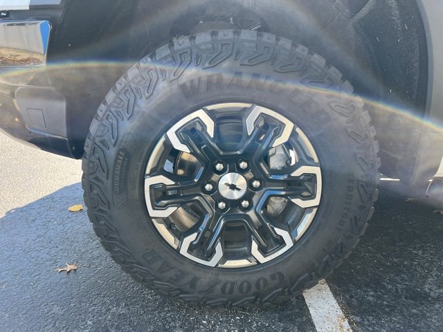 Used 2024 Chevrolet Silverado 1500 ZR2 w/ Technology Package image 46