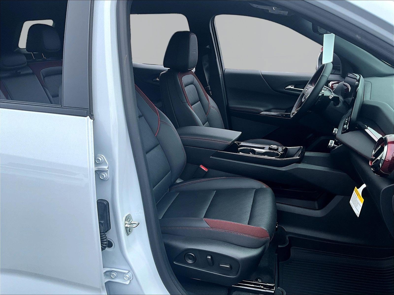 New 2027 Chevrolet Equinox RS w/ Safety and Technology Package FWD image 19