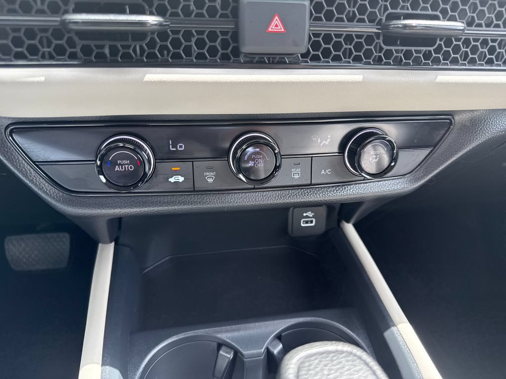 Certified 2025 Honda HR-V LX image 31