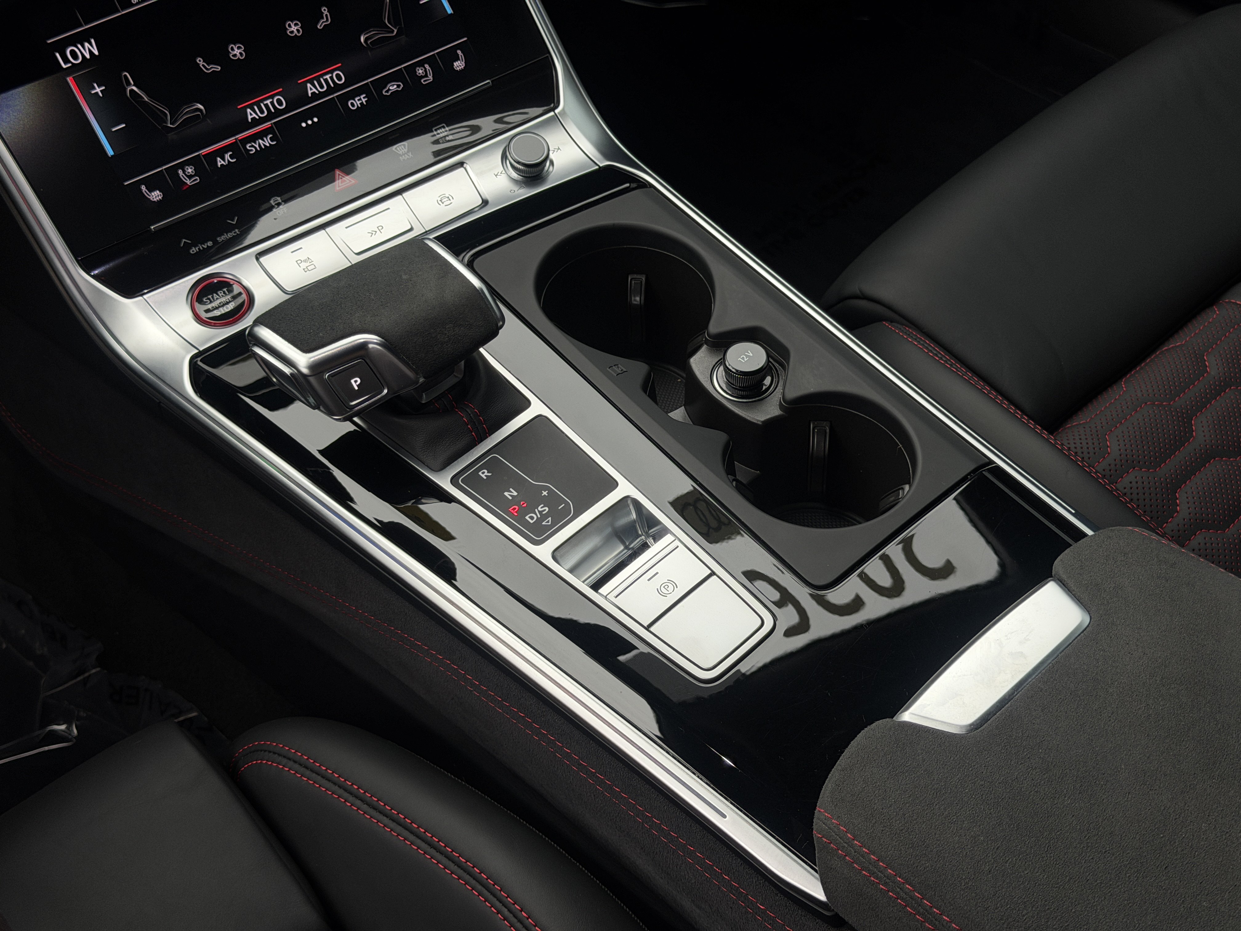 Certified 2026 Audi RS 7 Performance AWD/4WD image 31