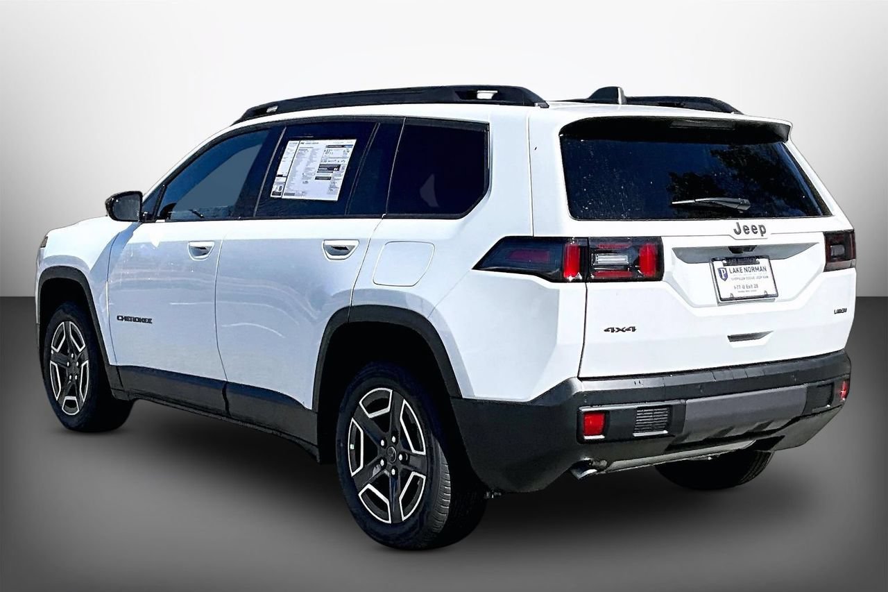 New 2026 Jeep Cherokee Laredo AWD/4WD image 6