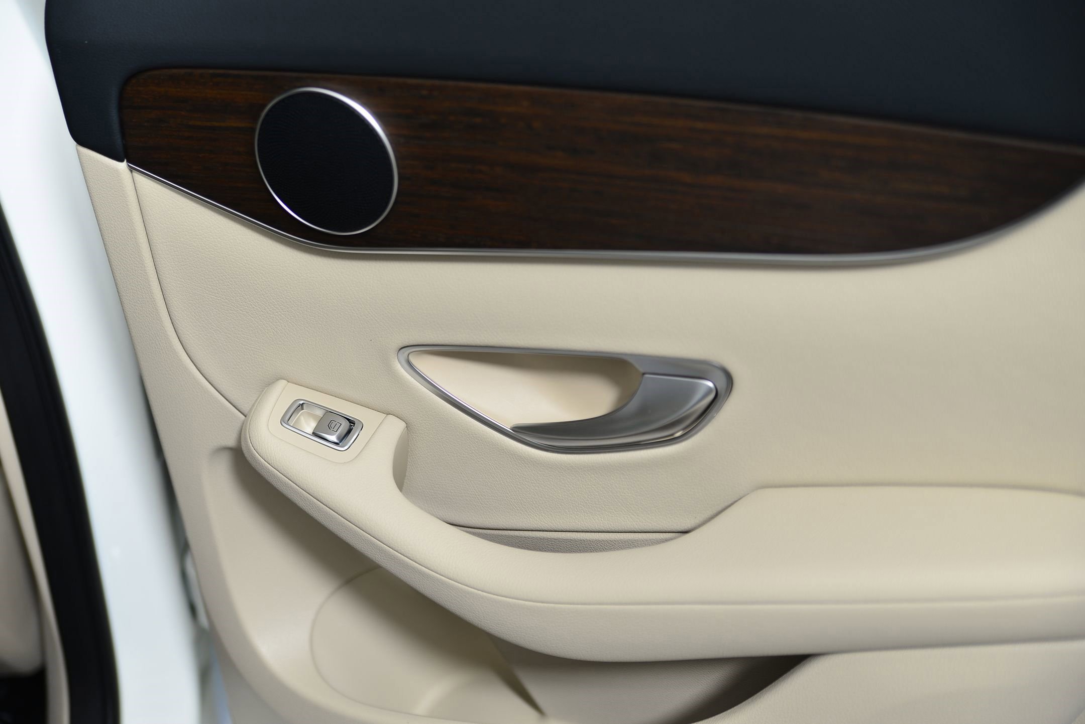 Used 2022 Mercedes-Benz GLC 300 4MATIC image 16