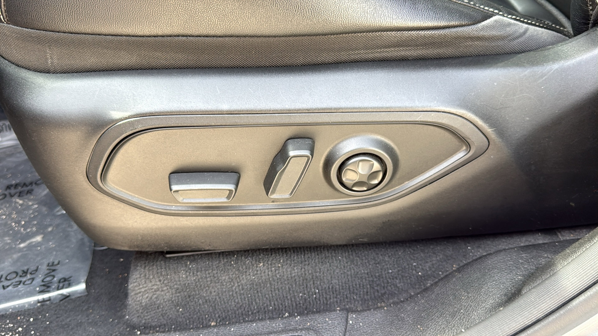 Used 2022 Jeep Grand Cherokee Limited AWD/4WD image 12