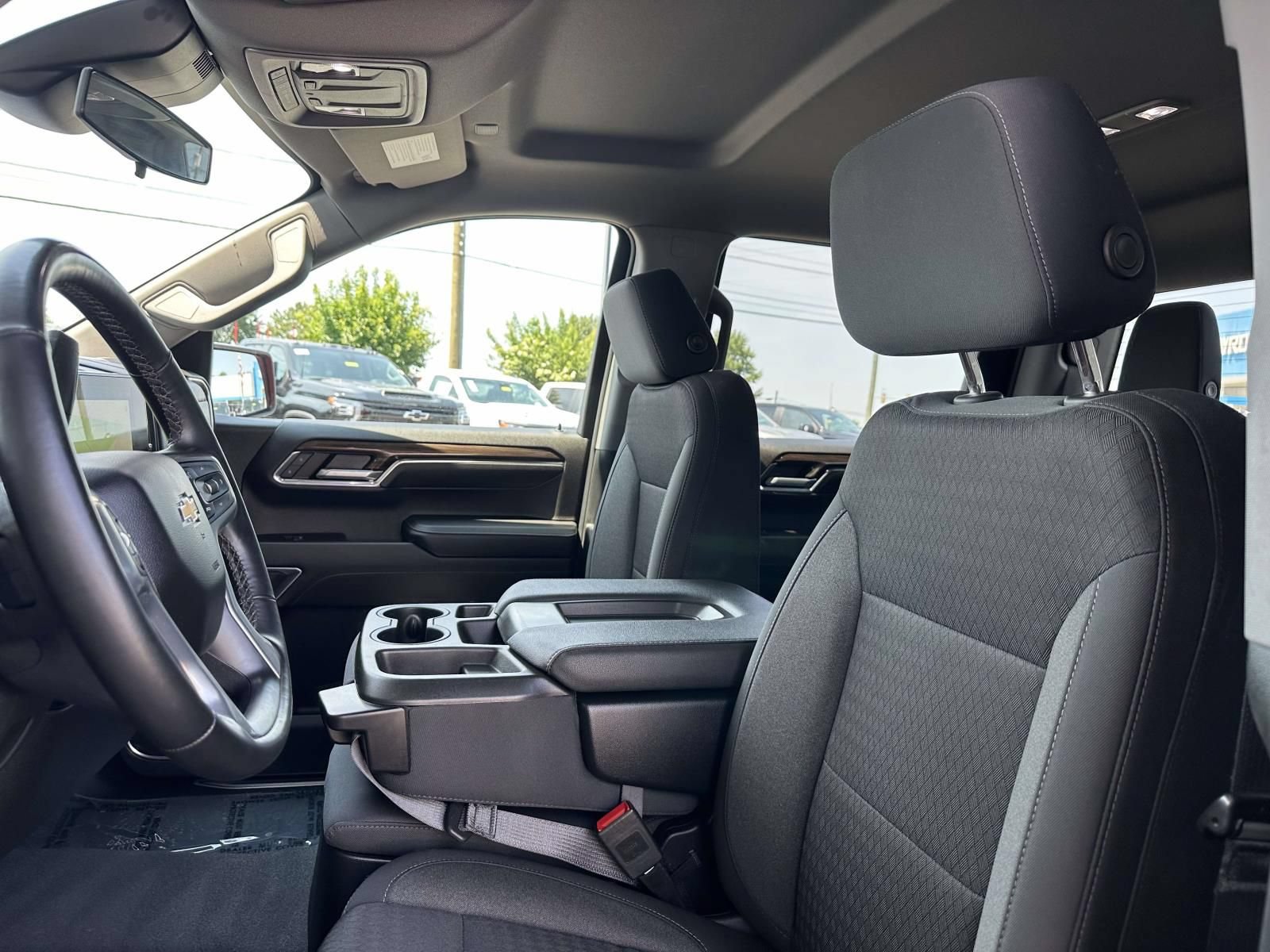 Certified 2023 Chevrolet Silverado 1500 LT AWD/4WD image 24