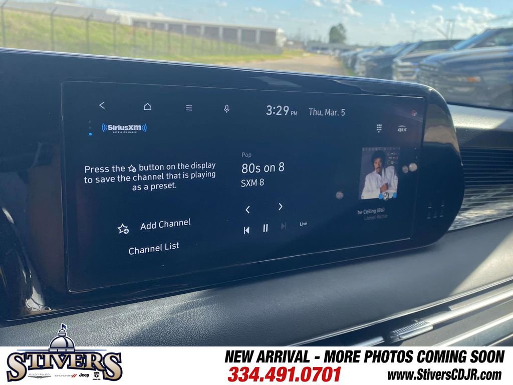 Used 2023 Hyundai Palisade Calligraphy image 25