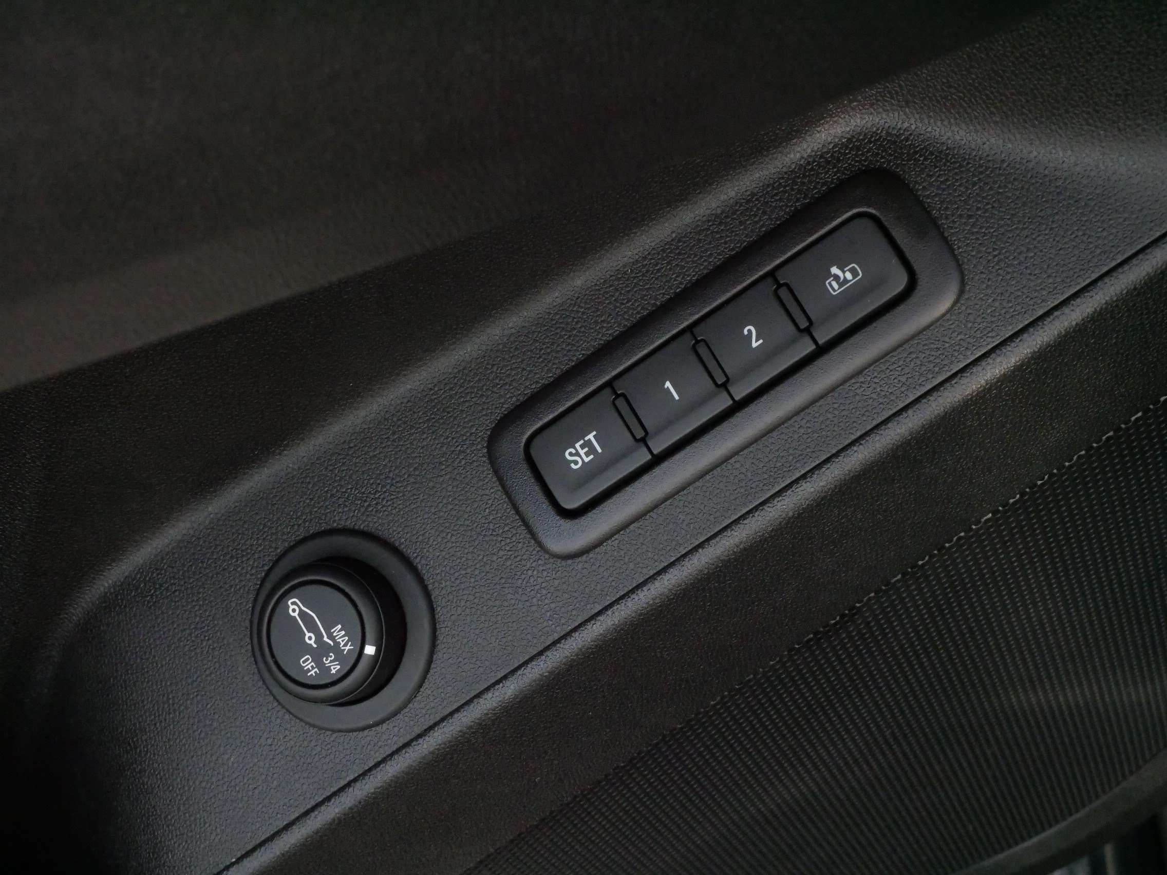 Used 2019 Chevrolet Equinox Premier AWD/4WD image 19