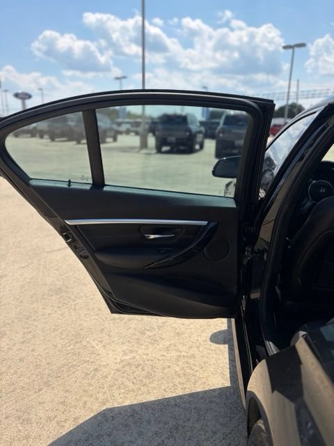 Used 2017 BMW 330i Sedan RWD image 22