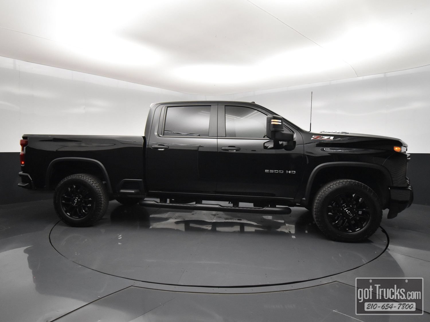 Used 2025 Chevrolet Silverado 2500 Custom w/ Z71 Off-Road Package AWD/4WD image 51