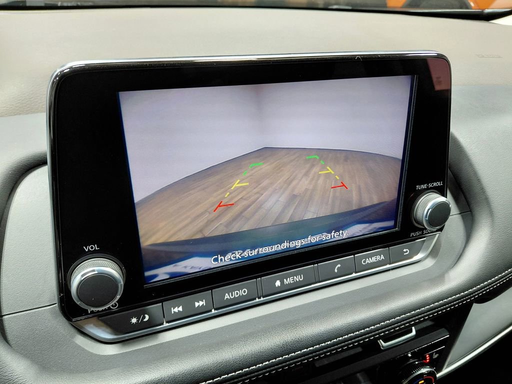 Used 2023 Nissan Rogue S image 5