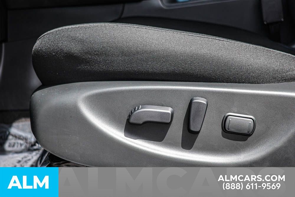 Used 2025 Nissan Leaf SV Plus image 25